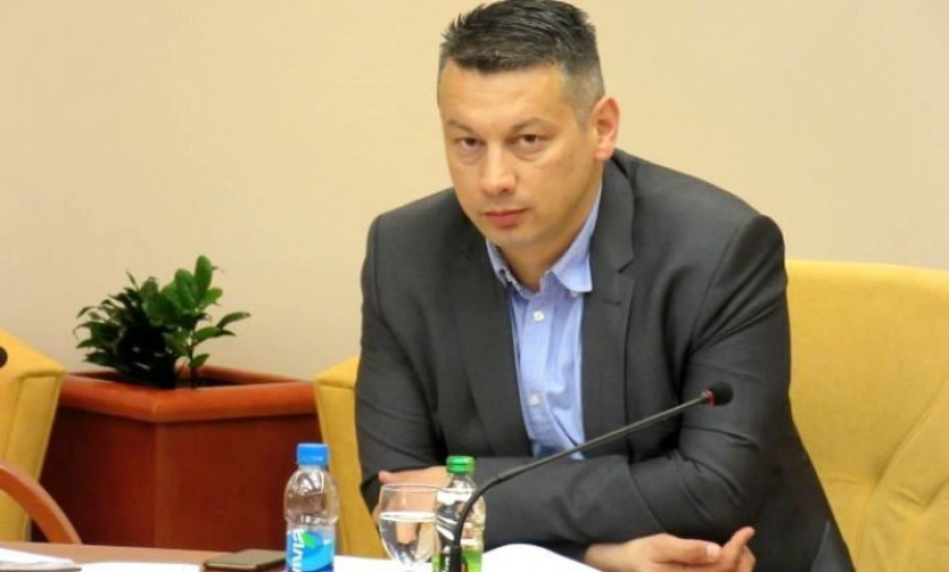 Nešić: Biću uz svoj narod!
