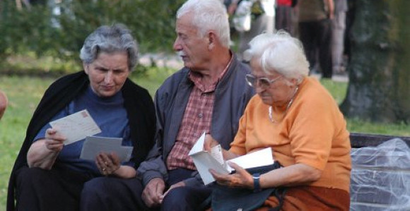 Poljaci: "Sakrij babi ličnu kartu"