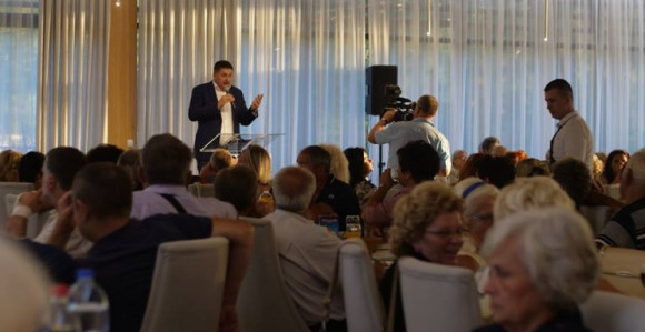 ДНС: Дружење са пензионерима