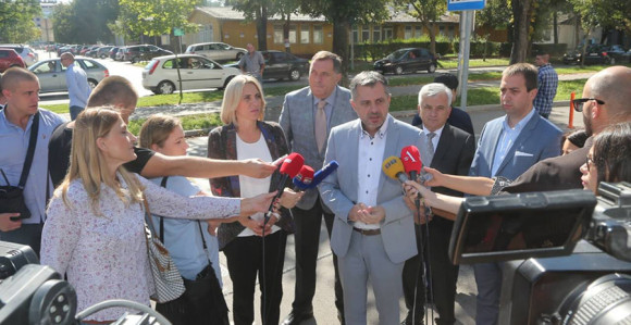 ''Grijeh prekinuti stabilizaciju RS''