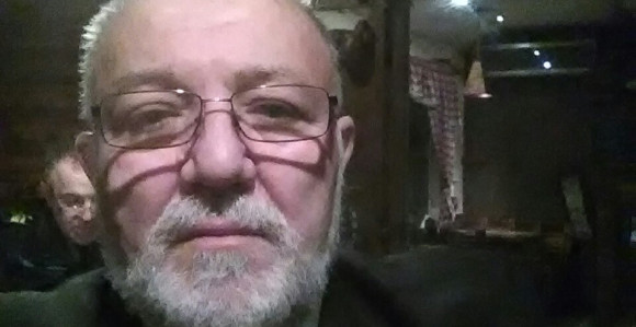 Ko pokušava da ''prlja'' vladiku Lavrentija