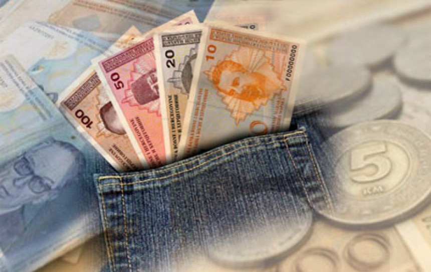 Zaduženja: Novac posuđuje 73% građana