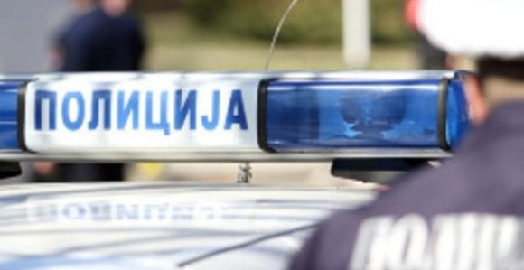 Mladić pred kafićem napao 42-godišnjaka