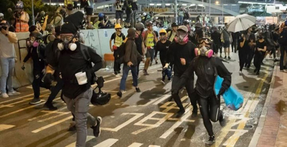 Zapaljive bombe bačene u stanicu metroa u Kini