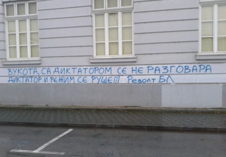 "Sa diktatorom se ne razgovara, on se ruši!"