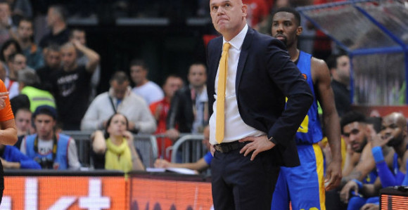 Nije šala, Spahija ima problem zbog popunjenog pasoša!