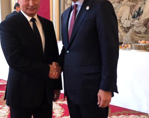 Sastali se Tači i Putin u Parizu
