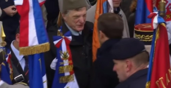 Makron se rukovao sa praunukom Živojina Mišića 