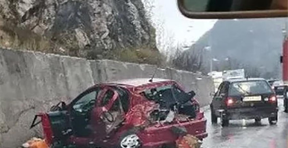 Saobraćajna nesreća, tri osobe povrijeđene