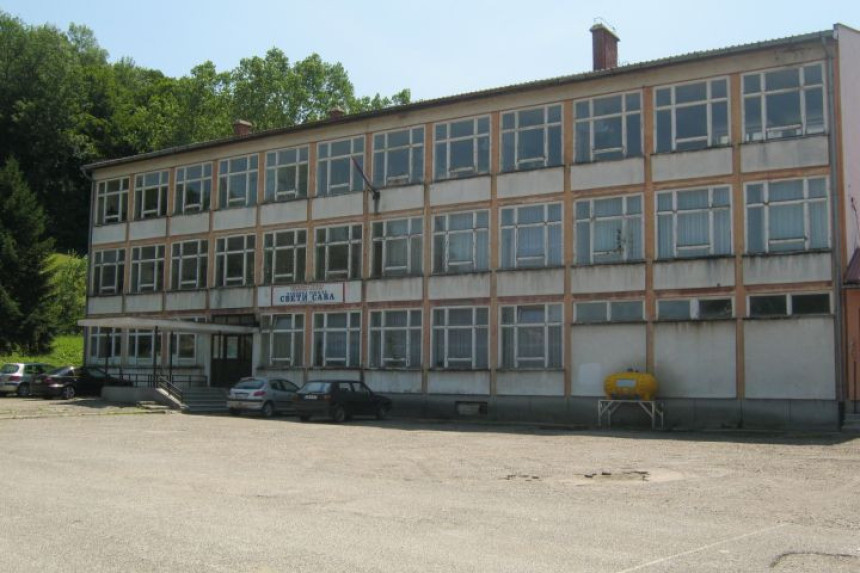 Nezakonitosti u OŠ “Sveti Sava”, Lopare