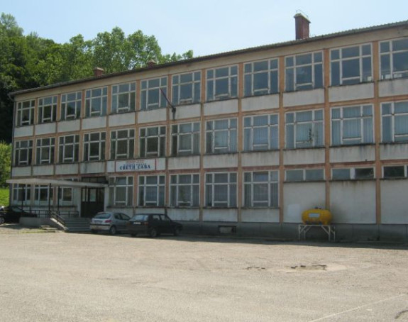 Nezakonitosti u OŠ “Sveti Sava”, Lopare