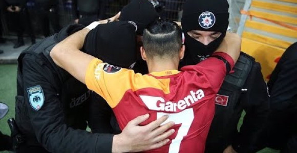 Video: Ovakvu proslavu gola sigurno NIKAD niste videli!