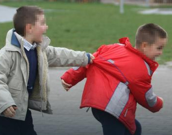 Опонашају: Све више агресивне дјеце