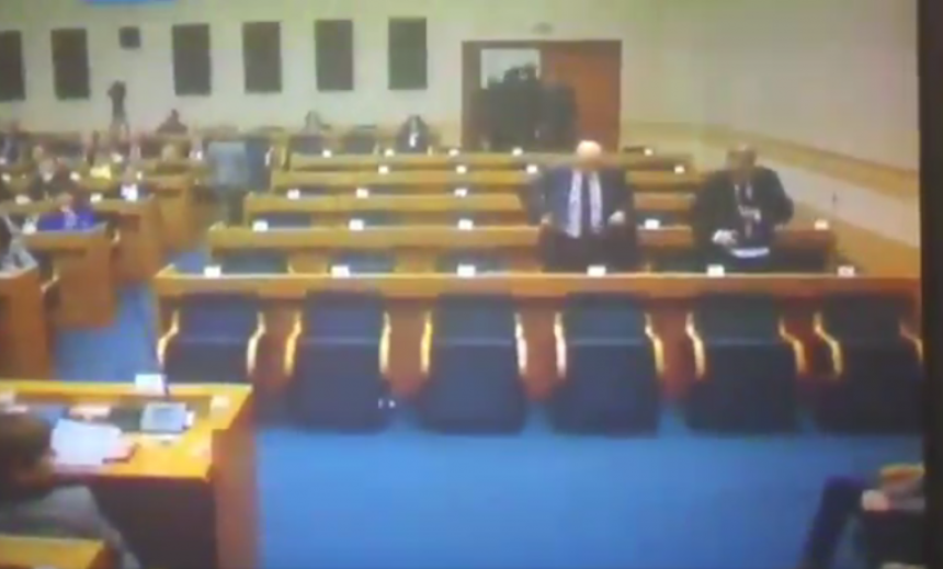 O budžetu bez opozicije u NSRS