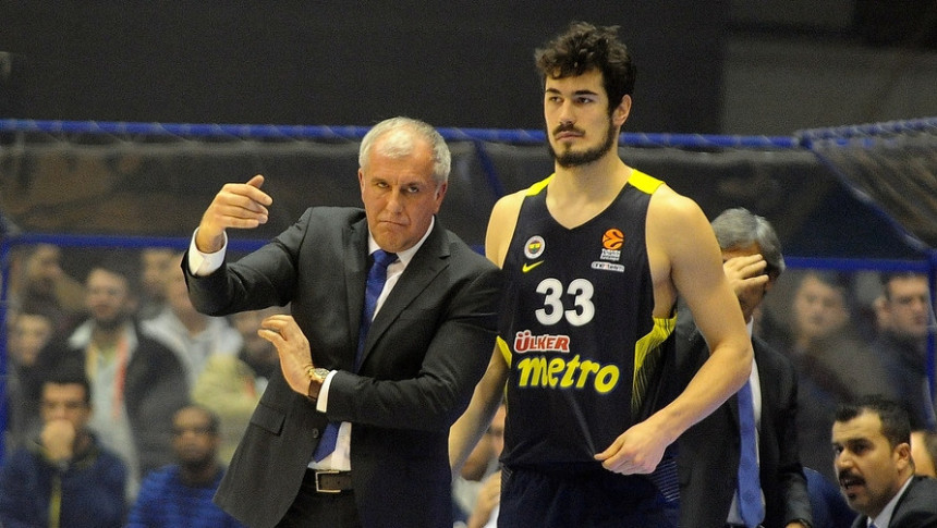 Nikola Kalinić poslije četiri mjeseca na parketu!