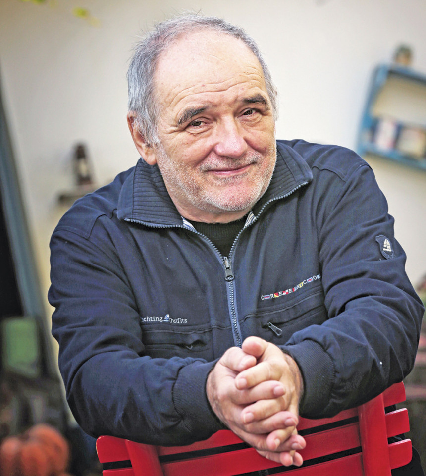 Fanovi plaču dok je slušaju