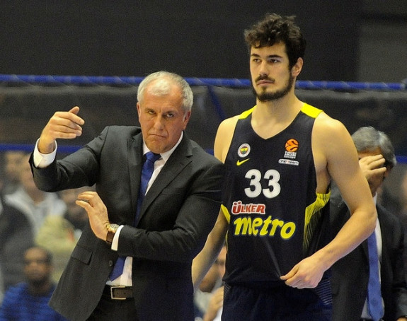 Nikola Kalinić poslije četiri mjeseca na parketu!