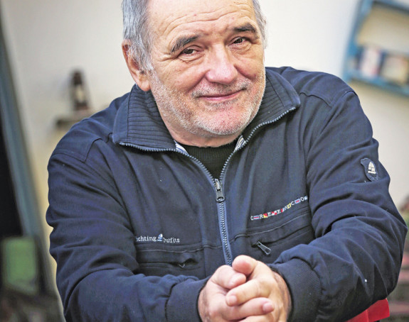 Fanovi plaču dok je slušaju