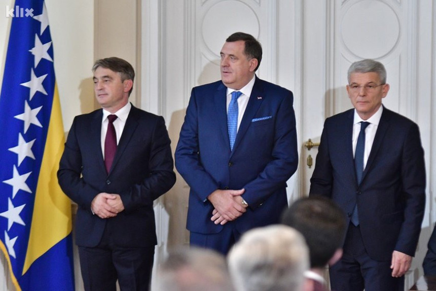 Dodik tražio smjenu ambasadora