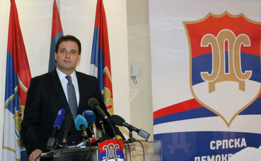 Dodiku ipak draga zastava BiH