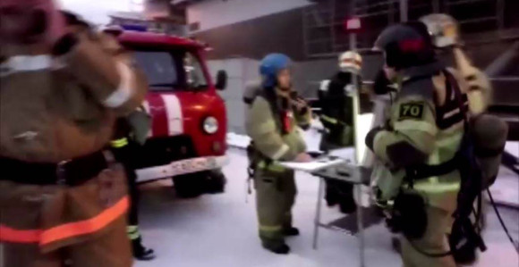 U požaru na nosaču aviona poginula jedna osoba