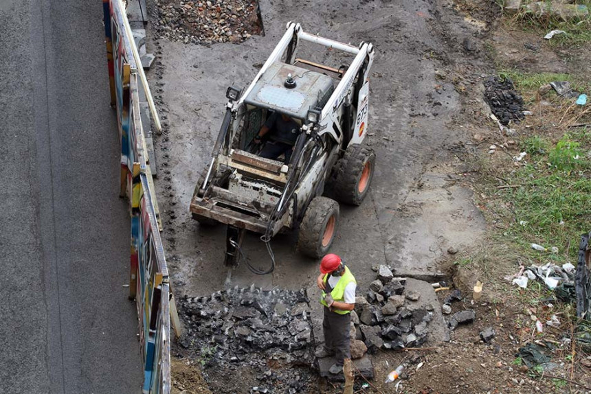 Beograd: Radnik pao sa skele i poginuo