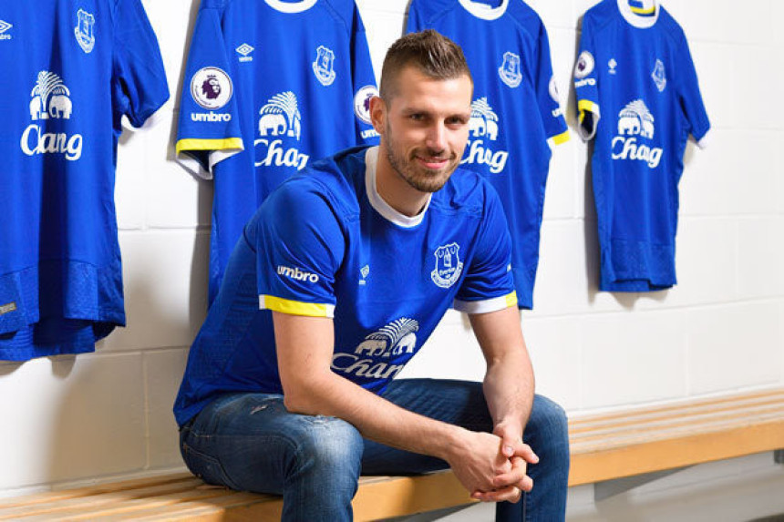 Zvanično: Šnajderlin u Evertonu za 22 miliona!