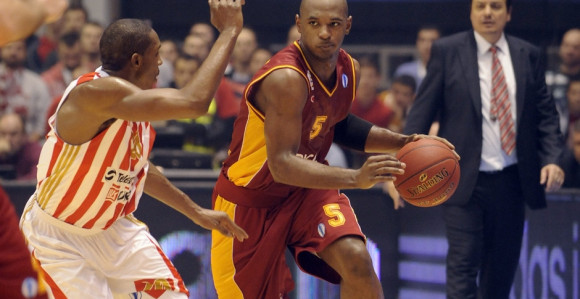 Novi Amerikanac u Partizanu!