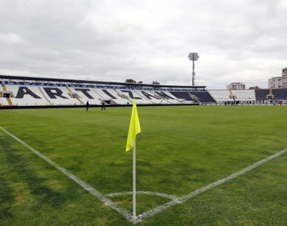 Posle UEFA-e i FSS suspendovao Partizan!