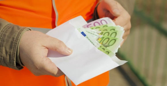 Рад на црно озбиљан проблем