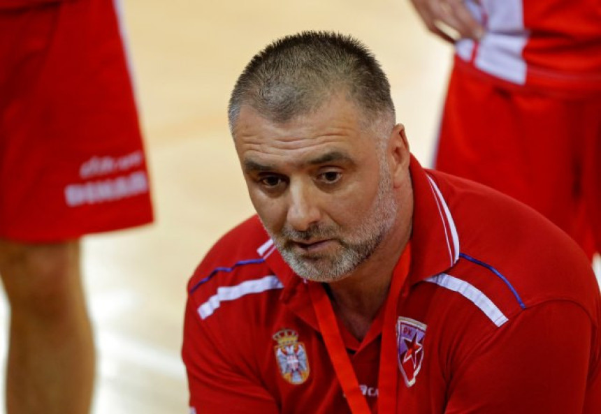 SP - Peruničić: Ako srednji bek najavi akciju...!