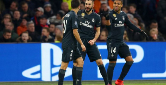 LŠ: Totalni fudbal hrabrog Ajaksa! Ali...