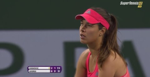 ИВ: Ана спасила две меч лопте и прошла даље!