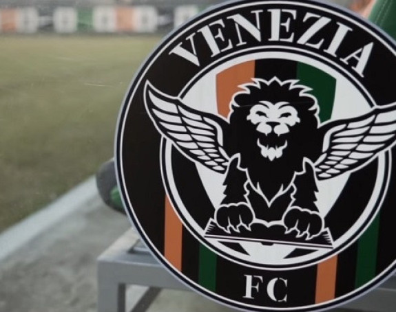 Priča - video: Kukavice uvijek završe zadnjicom u kanalu...!