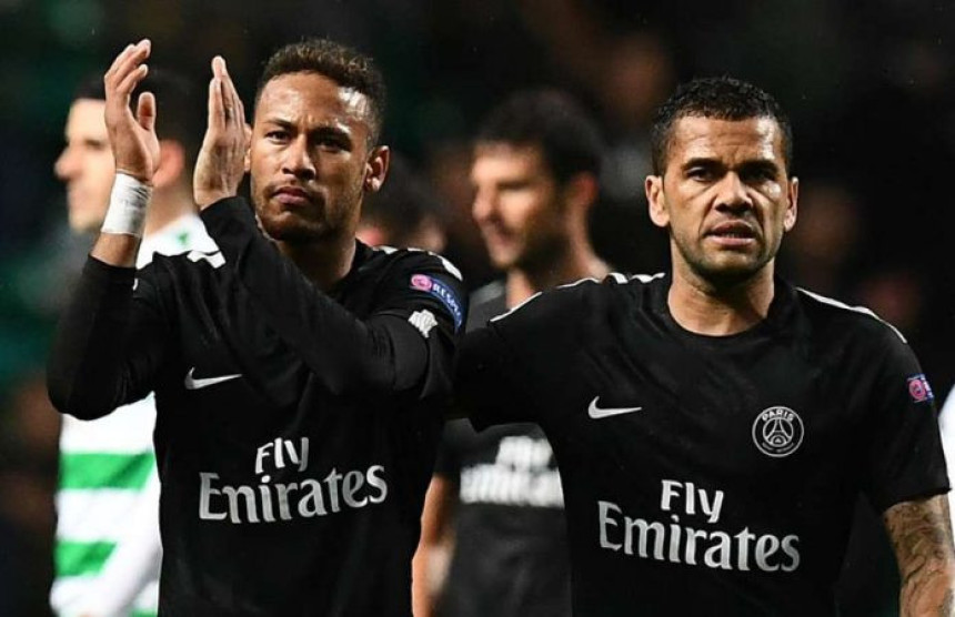 Alves oštar prema PSŽ-u!