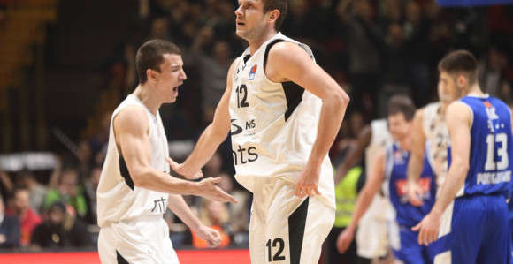 "Deža vi" - Partizan na (radnom) odmoru...