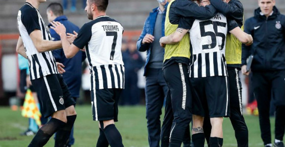 Igrači "odgovorili" Vučeliću: 4:0 i polufinale!