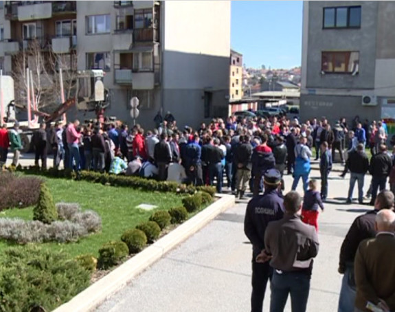 Drvoprerađivači protiv Bulajića