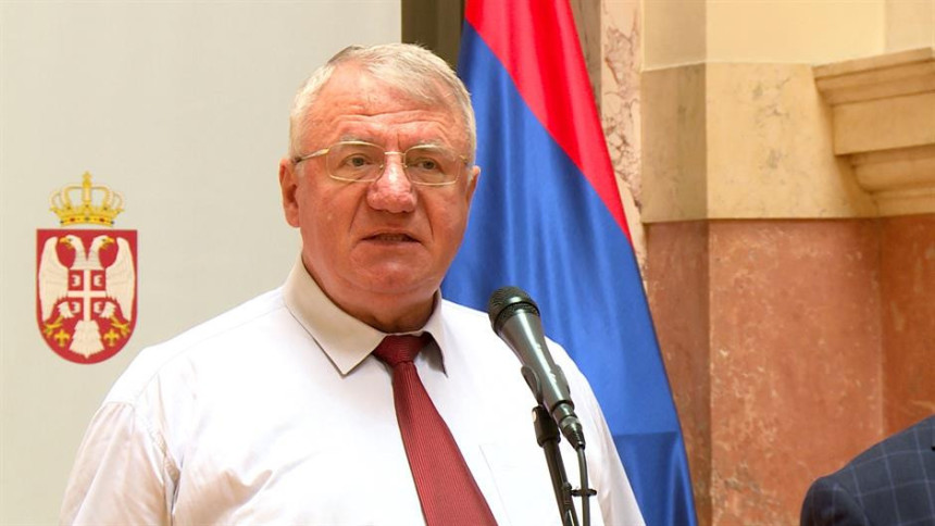Šešelj: Neću podnijeti ostavku