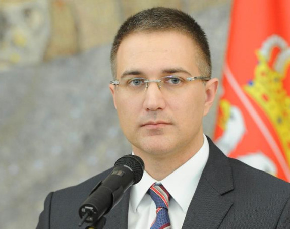 Policija mora da štiti parlament 