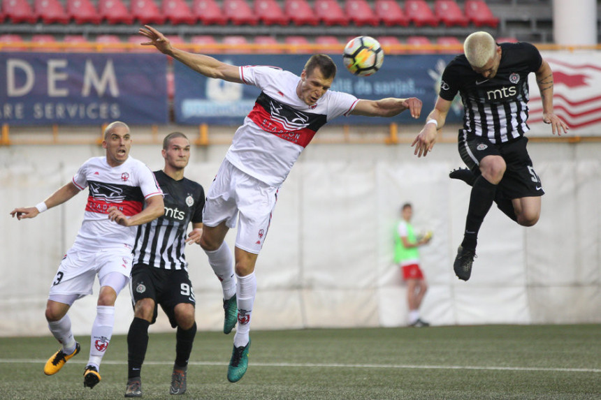 Partizan izgubio i od Voždovca, haos u Subotici!