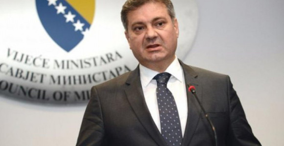 Denis Zvizdić se povlači iz trke?