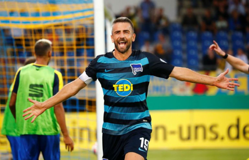 Video: Sve prolazi, Vedo traje!