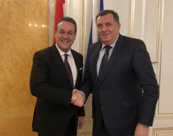 Dodik danas u Beču sa Štraheom