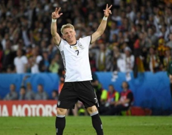 Švajnštajger proslavio gol sa tri prsta