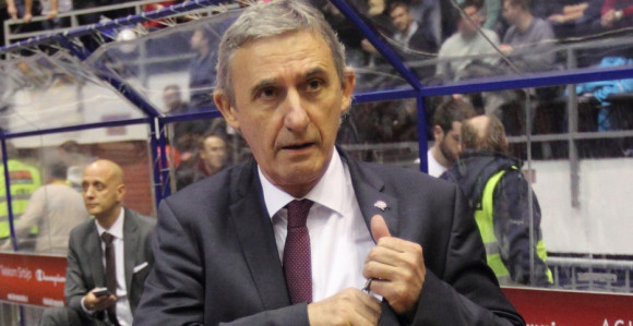 Pešić ostaje u Barseloni!