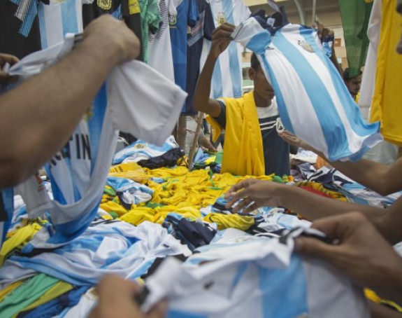 Ubijaju se mačetama zbog Brazila i Argentine!
