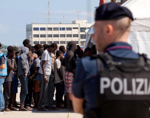 932 migranta na obali Katanije