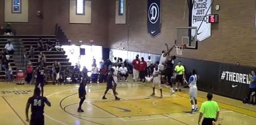 Video: Ti ćeš da blokiraš mog saigrača?! E, sad ćeš da vidiš...!