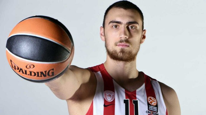 Milutinov neće u Zvezdu, već ide na "čizmu"?!